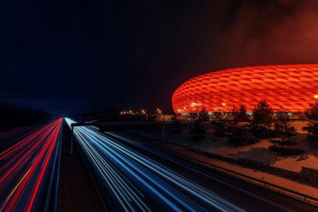 Jenseits des Spielfelds: Wie Fußballstadien zu Unterhaltungszentren wurden - Source: pexels.com